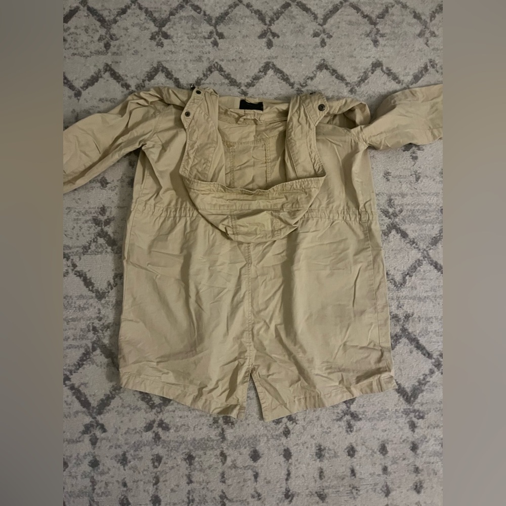 Lightweight Fall Jacket - Picture 2 of 8